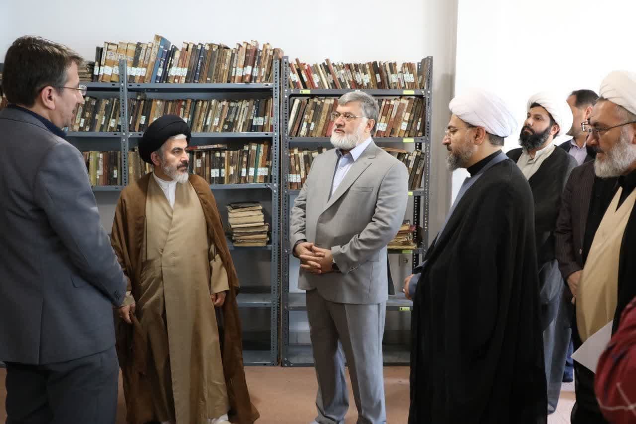 آلبوم تصویری / بازدید استاندار آذربایجانغربی و نماینده ولی فقیه در استان از حوزه های علمیه ارومیه