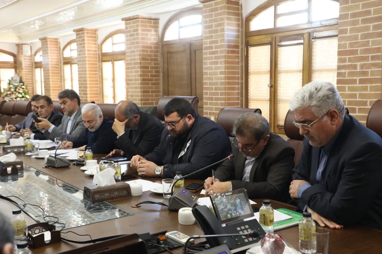 آلبوم تصویری / برگزاری نشست مجمع نمایندگان استان در مجلس شورای اسلامی با استاندار آذربایجانغربی