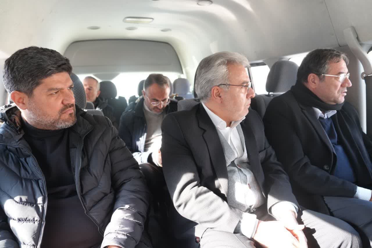 آلبوم تصویری / بازدید میدانی استاندار آذربایجانغربی از برف روبی در منطقه اسلام آباد ارومیه