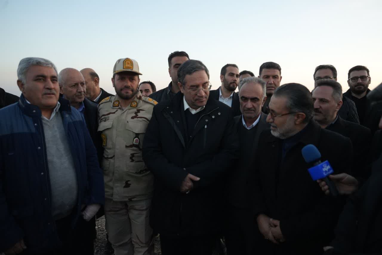 آلبوم تصویری / بازدید استاندار آذربایجانغربی از بزرگترین باغ گردو و پسته خاورمیانه در منطقه آزاد ماکو