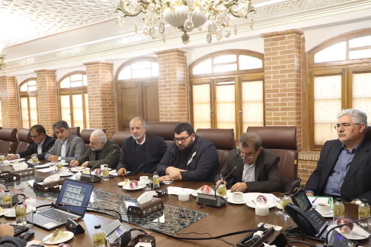 آلبوم تصویری / برگزاری نشست مجمع نمایندگان استان در مجلس شورای اسلامی با استاندار آذربایجانغربی