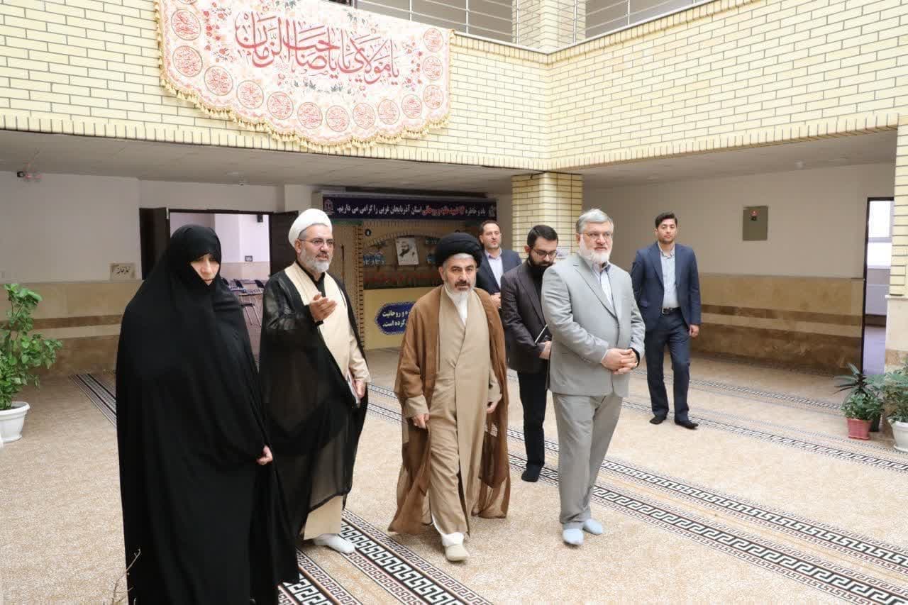 آلبوم تصویری / بازدید استاندار آذربایجانغربی و نماینده ولی فقیه در استان از حوزه های علمیه ارومیه